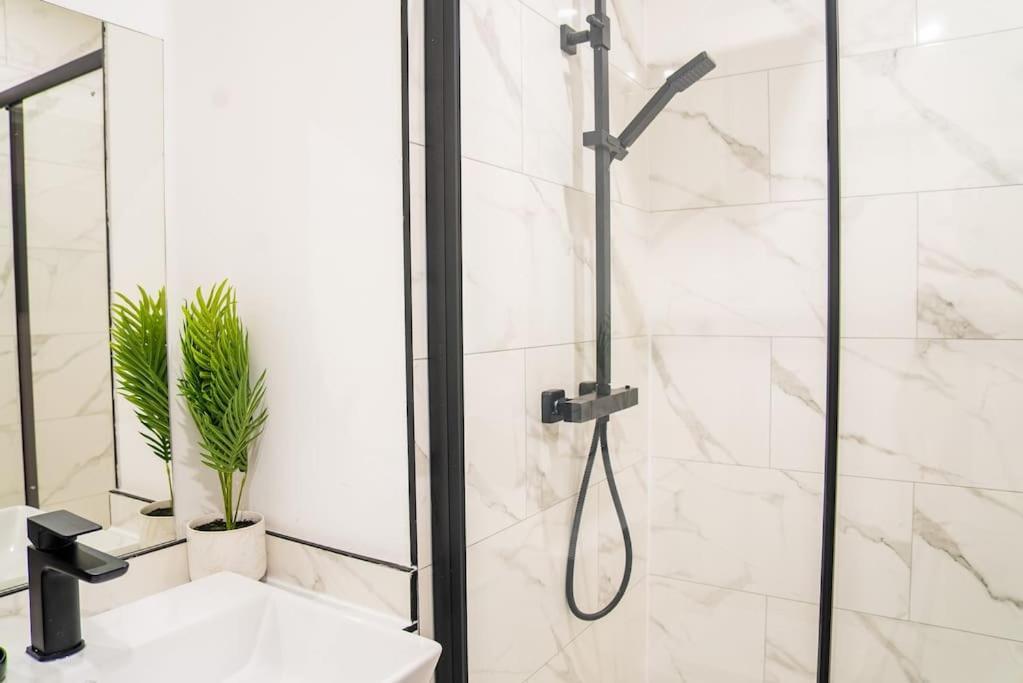 Five Star Boutique Studio Flat In Londyn Zewnętrze zdjęcie